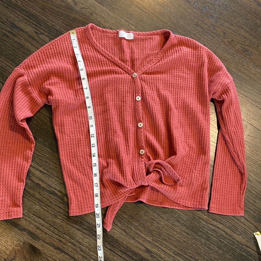 Altar’d State Pink Coral Long Shirt Crop Tie Shirt XS EUC Waffle Fabric Soft - Picture 2 of 6